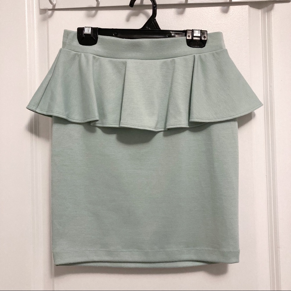 Forever 21 Mint/Light Blue Peplum Skirt Size S